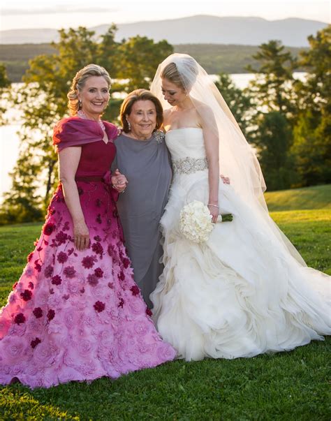 Chelsea Clinton Strapless Flanged Organza Wedding Dress - Lunss