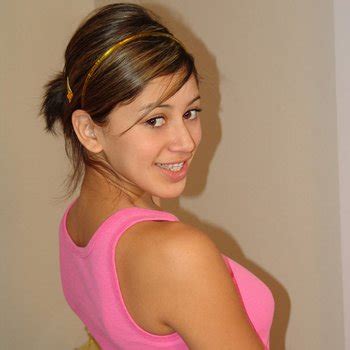 Trixie Teen Babe Page Watch This Centerfold On FreeOnes