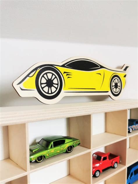 Drewniana półka na autka Hot Wheels GRAFIKA nr Garaż na Resoraki oraz samochodziki Matchbox
