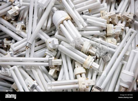 Energy Efficient Fluorescent Tubes