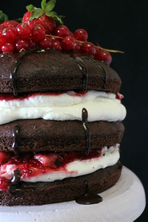 Naked Cake De Chocolate Y Frutas Rojas Receta Canal Cocina