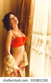 Beauty Brunette Woman Lingerie Sensual Erotic Stock Photo 1010811181 Shutterstock