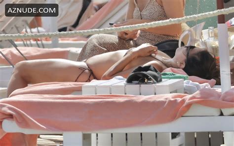 Eva Longoria Sexy Seen Showing Off Her Sizzles Bikini Body At Marbella Beach In Spain Aznude