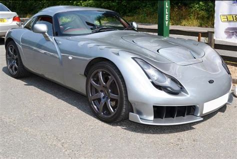 TRV CARS - Nottingham Limo Hire