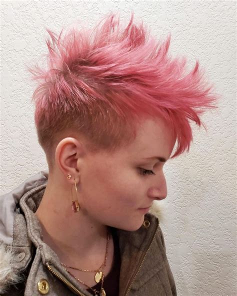 40 Hot Faux Hawk Hairstyles for Women to Try in 2024