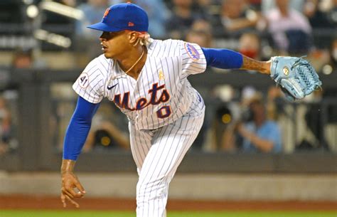marcus stroman mets arent    sign