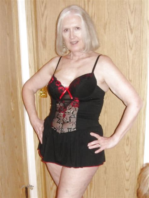 Horny Slut Sue Shows The Pussy Porn Pictures XXX Photos Sex Images 3791224 PICTOA