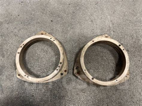 Проставки под динамики, б/у, в наличии. Цена: 600₽ в Уссурийске