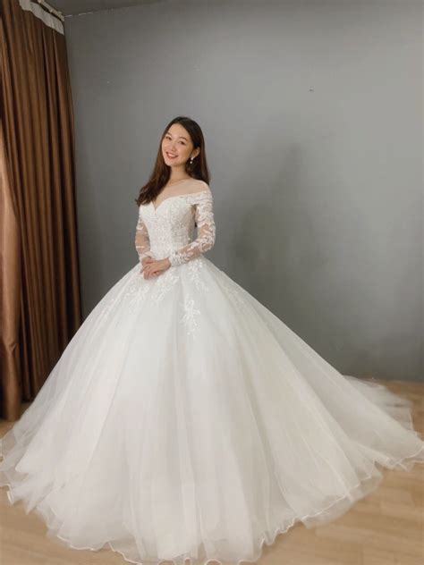 Feminine Long Sleeves Floral Lace White Ball Gown Wedding Dress Various Styles