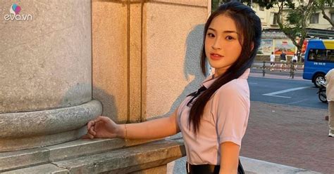 Xu T Hi N Hot Girl M C Ng Ph C K N O V N Khoe Ng Cong T Ng B Ng