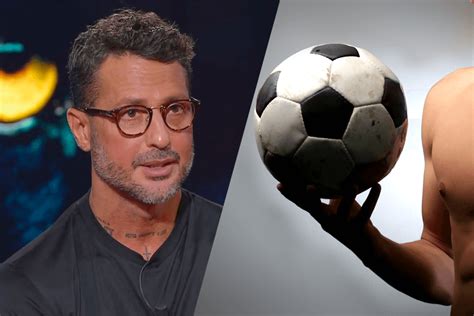 Calciatori Gay Rivelati Da Corona Fratelli D Italia Chiede Pena Esemplare Gay It