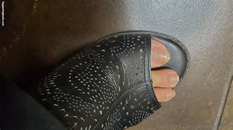 Missfeetstinkvip Nude OnlyFans Leaks Fappening FappeningBook