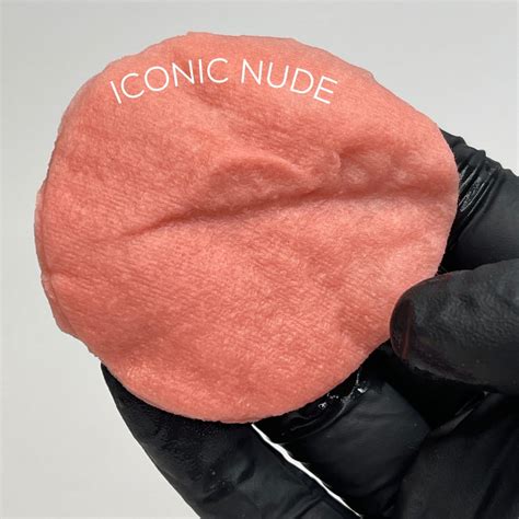 Iconic Nude IColor 10 Ml Viktoria Logoida