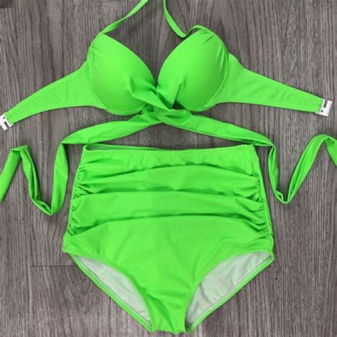 Đồ bơi áo tắm Bikini mảnh xanh nõn chuối có gọng quần cạp cao mặc đi