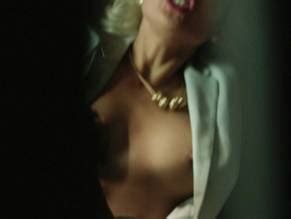 THE FUNHOUSE MASSACRE NUDE SCENES AZNude