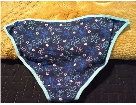 SO Intimates String Bikini Panties Sz Large L NEW