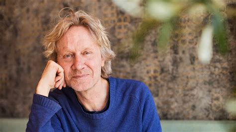 Min sambo vill alltid se på porr när han har sex med mig amelia