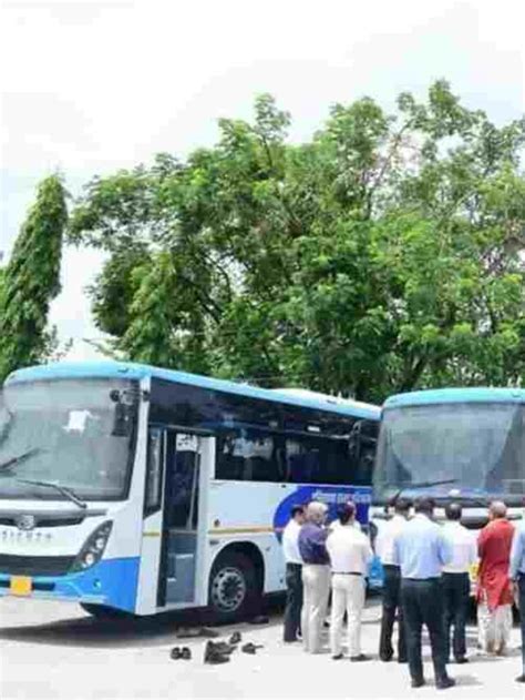 Haryana Roadways Ac Bus हरियाणा की बसों में मिलेगी गर्मी से राहत सड़क