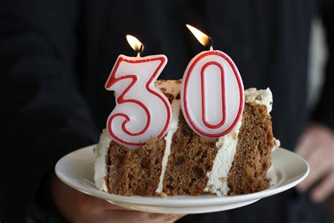 Что подарить мужу на 30 лет: варианты презентов