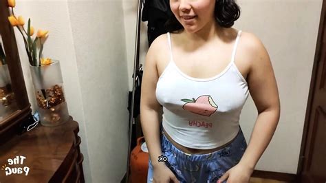 Neighbor Surprises Big Ass Milf And Helps Her With Her Back Pain