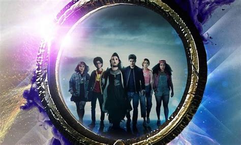 Dark Days Ahead In Marvels Runaways Season 3 Poster