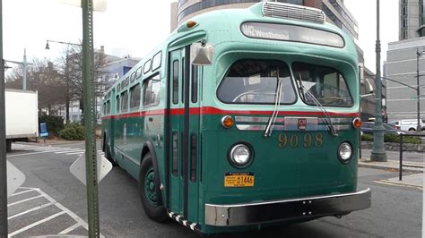 Nyctm Vintage Bus On Board 1958 Gmc Old Look M42 Hoilday Bus 9098