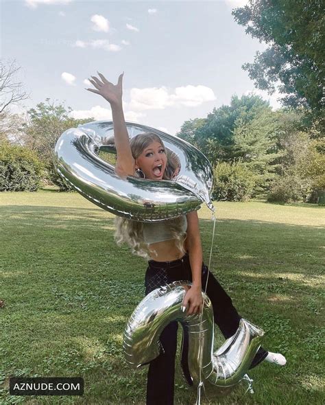 Loren Gray Sexy And Hot Photo Collection AZNude