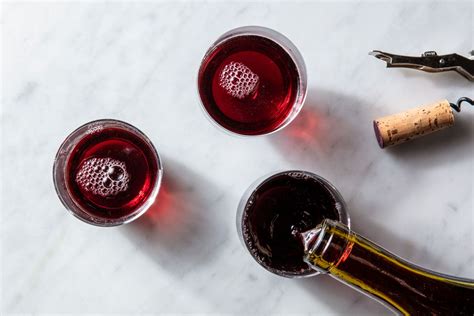 What Is Vino Tinto?