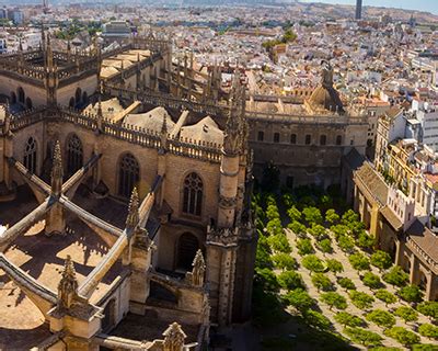 Travel for Kids | Photos Seville Cathedral & Giralda Seville