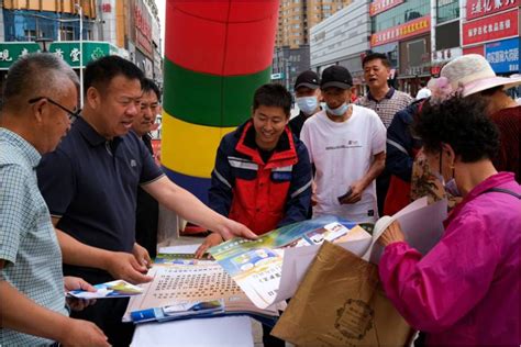 黑土在脚下宣传入民心 ——哈尔滨中心哈尔滨黑土地项目组开展全国土地日科普活动 中国地质调查局哈尔滨自然资源综合调查中心