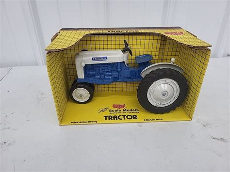 Original 116 Ertl Ford 4000 Toy Tractor In Box Ebay