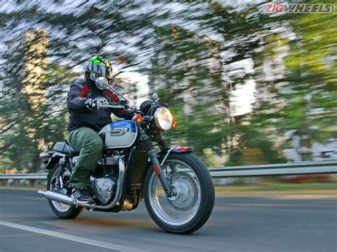 Triumph Bonneville T100: Road Test Review