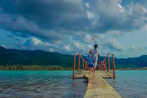 Tempat Wisata Di Bangka Tengah Main Ke Pantai Dan Hutan Mangrove