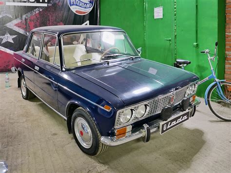 PKW Oldtimer / Lada - Fahrzeugbilder.de