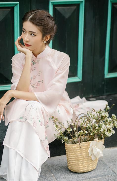 Ngọc Huyền Thương ngày nắng về diện bikini khoe dáng