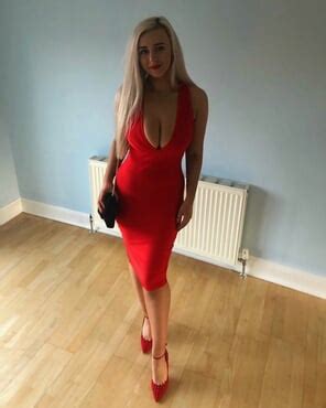 Busty Webslut Savannah Busty Blonde Slut Savannah Wallace 19 Waifu2x 1555x1944 2n Porn