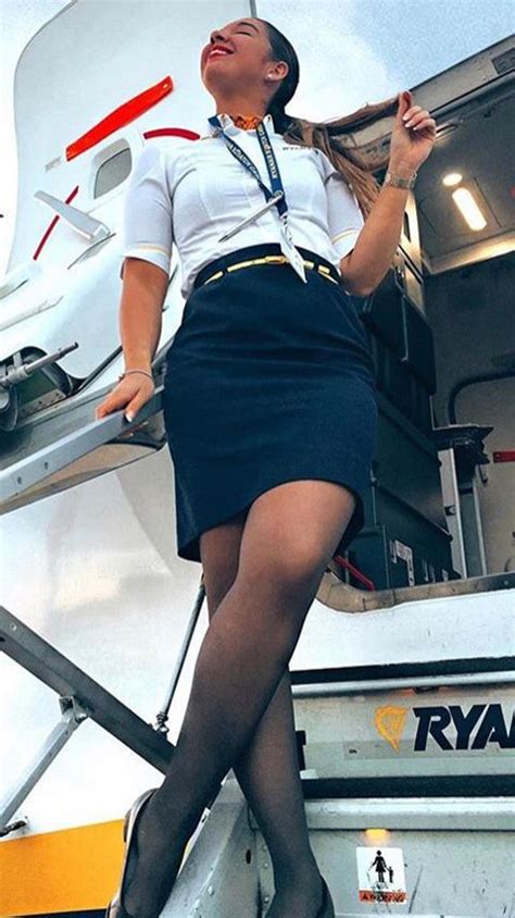 Pin By Taru On Sexy Flight Attendant Flight Girls Flight Attendant Hot