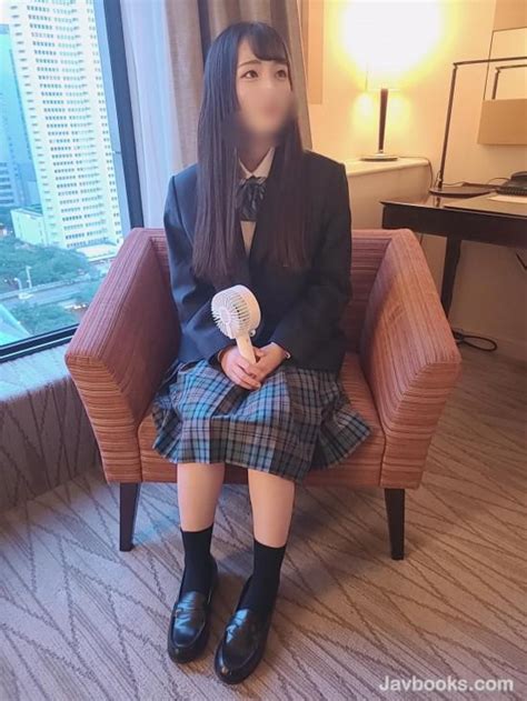 無碼素人 現任JK女高中生脫校服脫一半就被哥哥的jj插入了 西斯板 Dcard