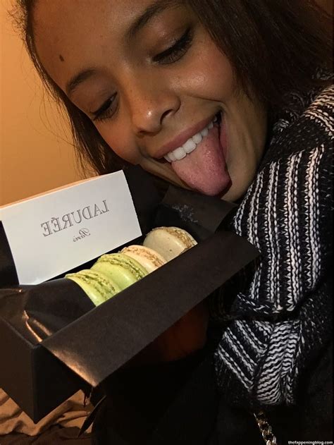 Aubrey Cleland Nude Leaked Fappening