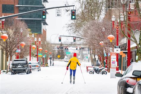 Last-Minute Portland Trip? Check This Snow Report First!