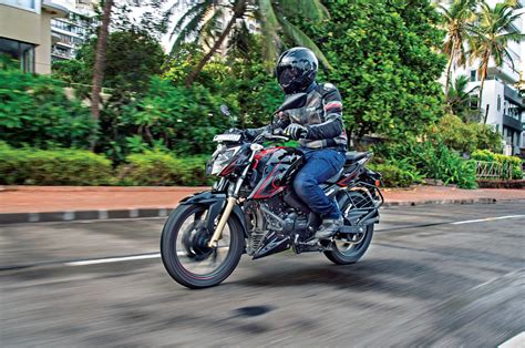 BS6 TVS Apache RTR 200 4V Review Road Test Introduction Autocar India