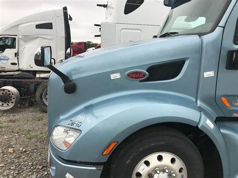 2016 Peterbilt 579 Hood For Sale Kansas City Mo 25476805