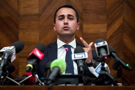 Di Maio Parla Dei Miliardi Che Diamo All Europa Ma Il Dato