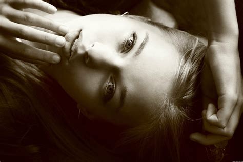 Women Face Brunette Hd Wallpapers Desktop And Mobile Images Photos