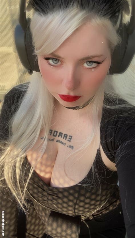 Alyatrosk Thicc Petite Blonde With Big Boobas Nude Onlyfans Leaks Fappening Fappeningbook