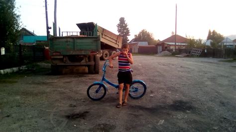 Мои первые трюки на BMX для начинающих. - YouTube
