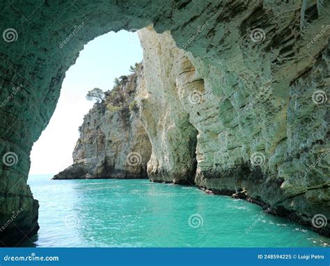 Sea Caves Along The Gargano Peninsula Apulia Italy Stock Image