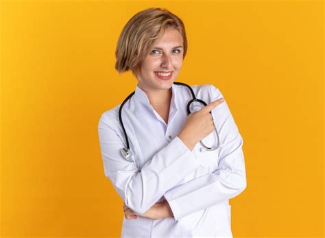 Images de Docteur Blonde Téléchargement gratuit sur Freepik