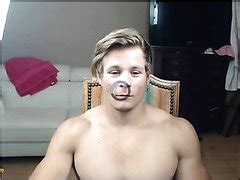 HOT FRENCH CAMMER WITH HUGE DICK ThisVid