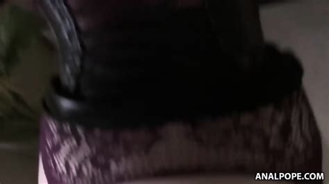 Sarah Shevon Introduces Her Anal Skills